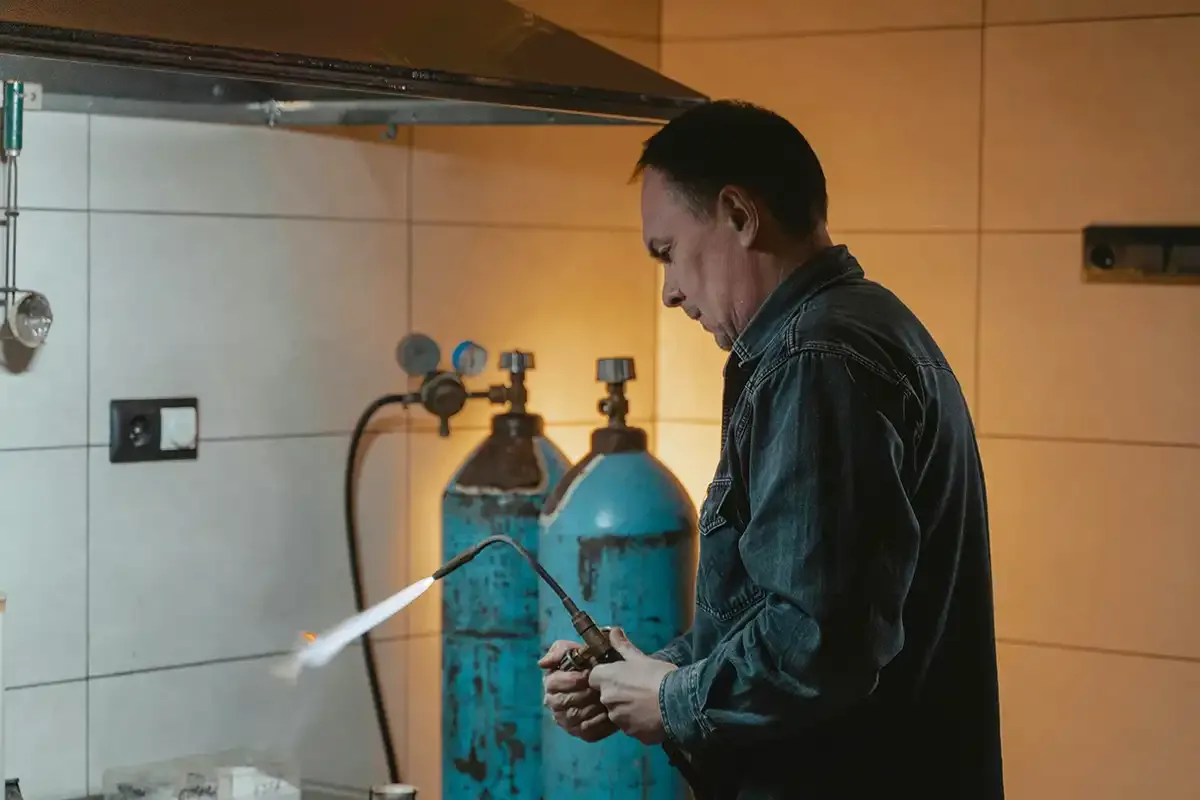 Man using Oxygen and Acetone gas.